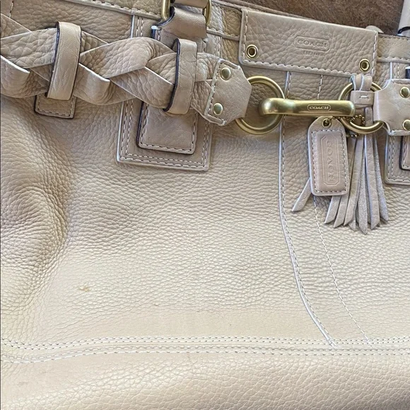 Coach Hampton Shoulder Bag - Picture 3 of 11